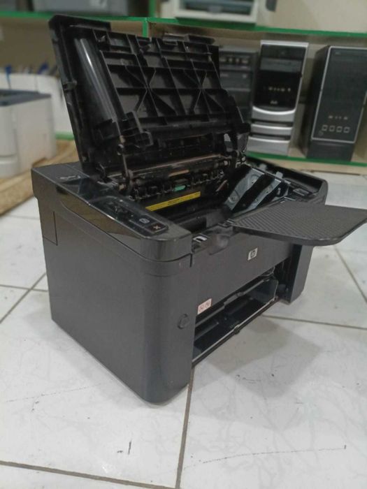 HP LaserJet P1606dn — лазерный принтер +дуплекс