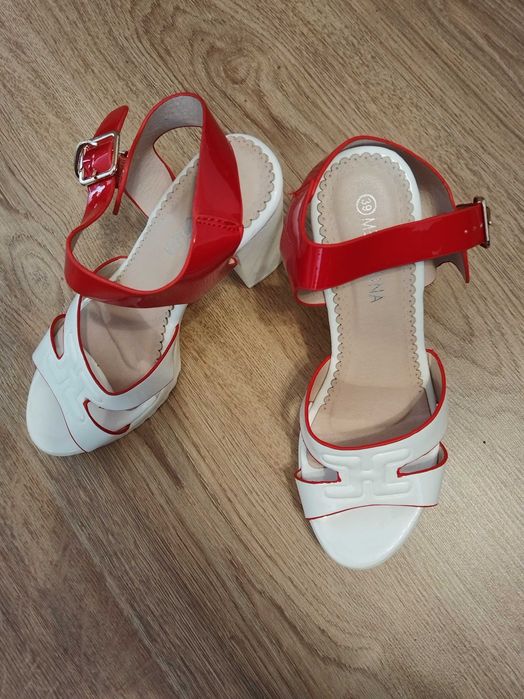 Сандали на ток 39 номер