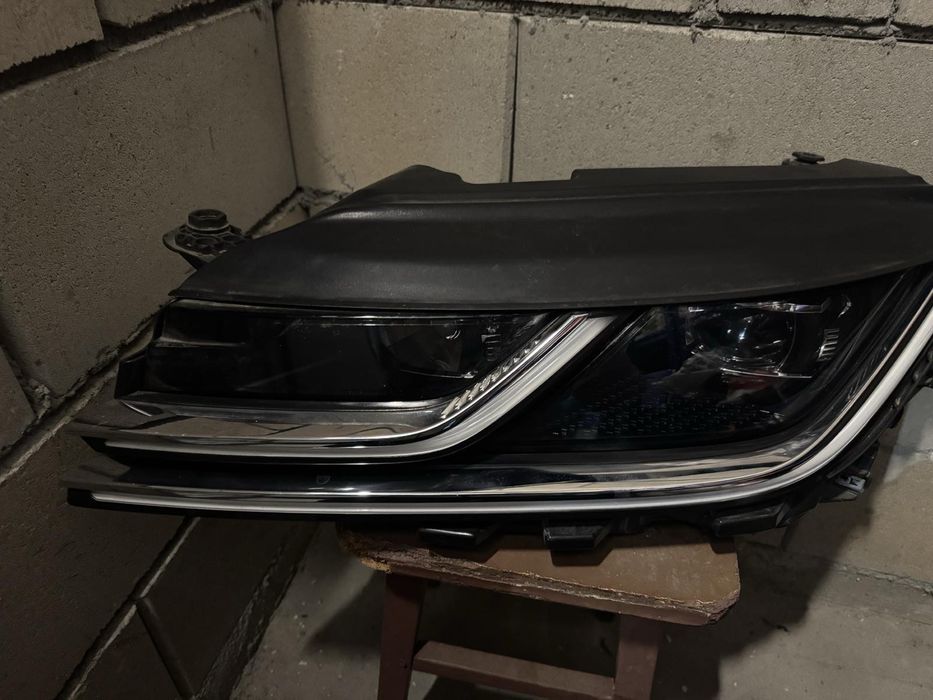 Ляв фар vw arteon