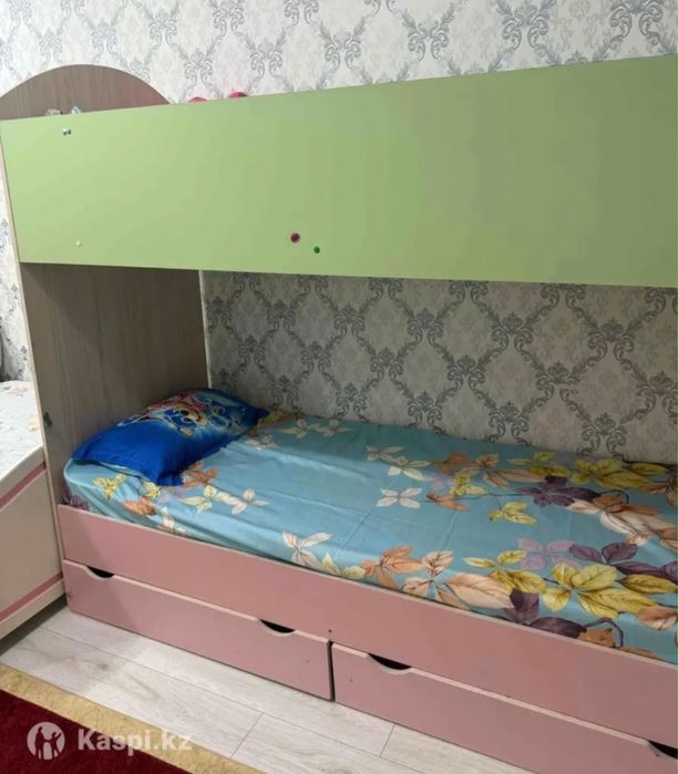 Продам 2-х ярусную кровать