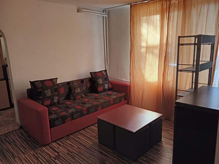 Garsonieră de închiriat