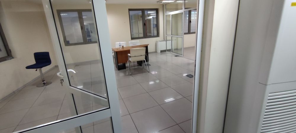 Транспорт с бус до 2 тона – София и страната