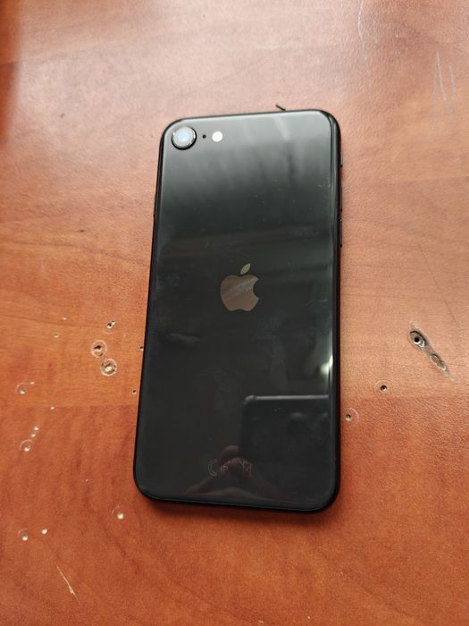 iPhone SE 2 pentru piese