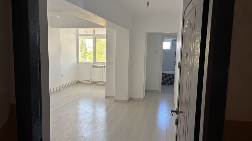 Vand apartament 3 camere