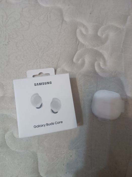 Наушники Samsung Galaxy Core