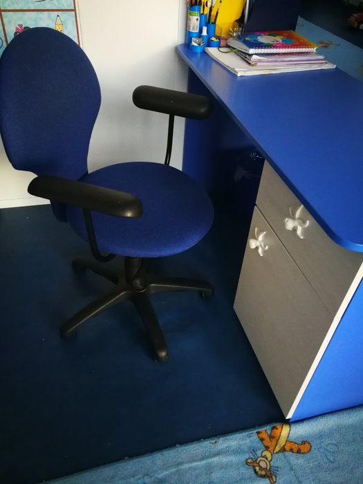 Детско обзавеждане- разпродажба от детско заведение.