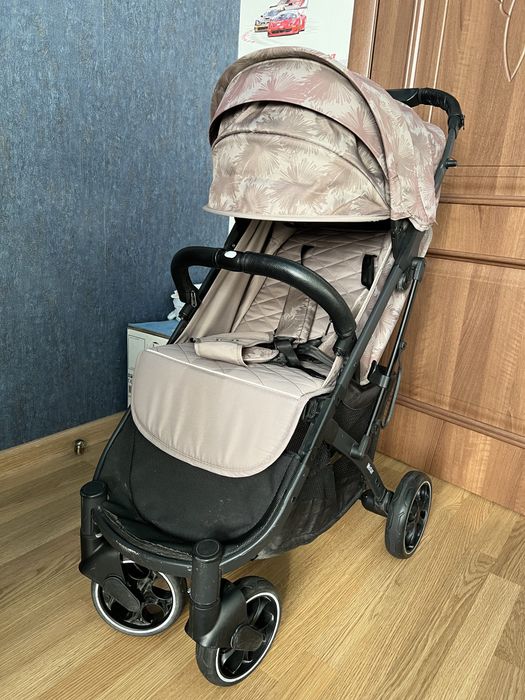 Продам детскую коляску mstar