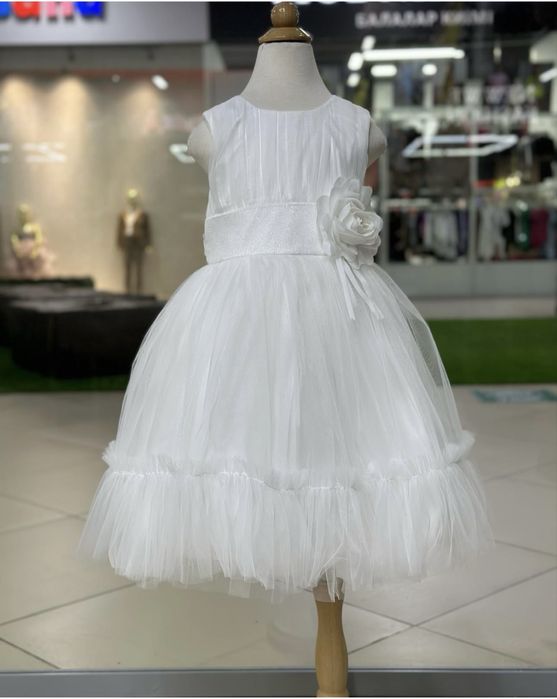 Продам детские платья