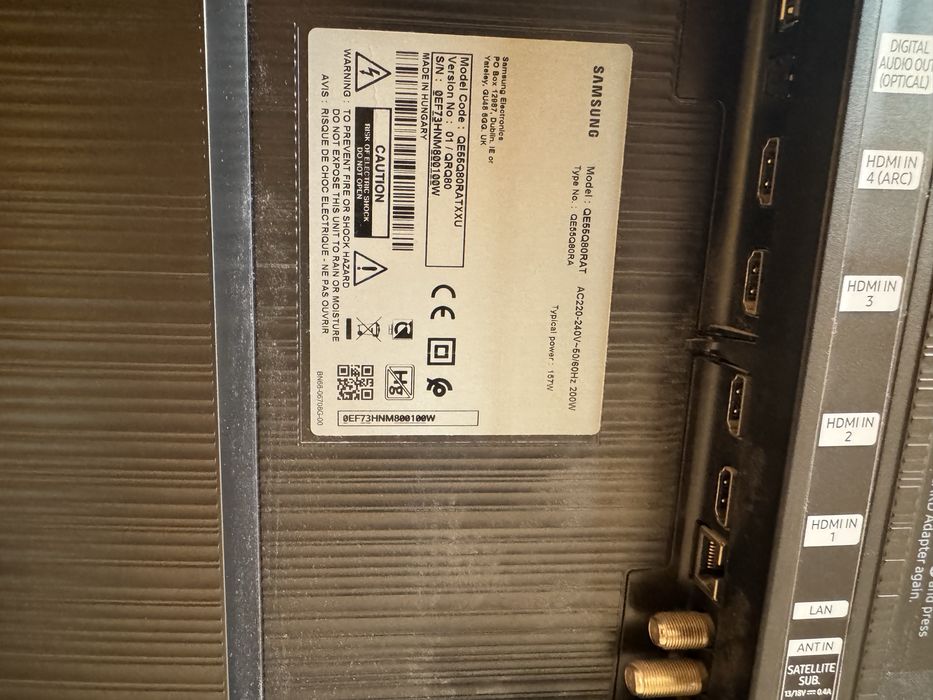 Vand tv pentru piese display spart