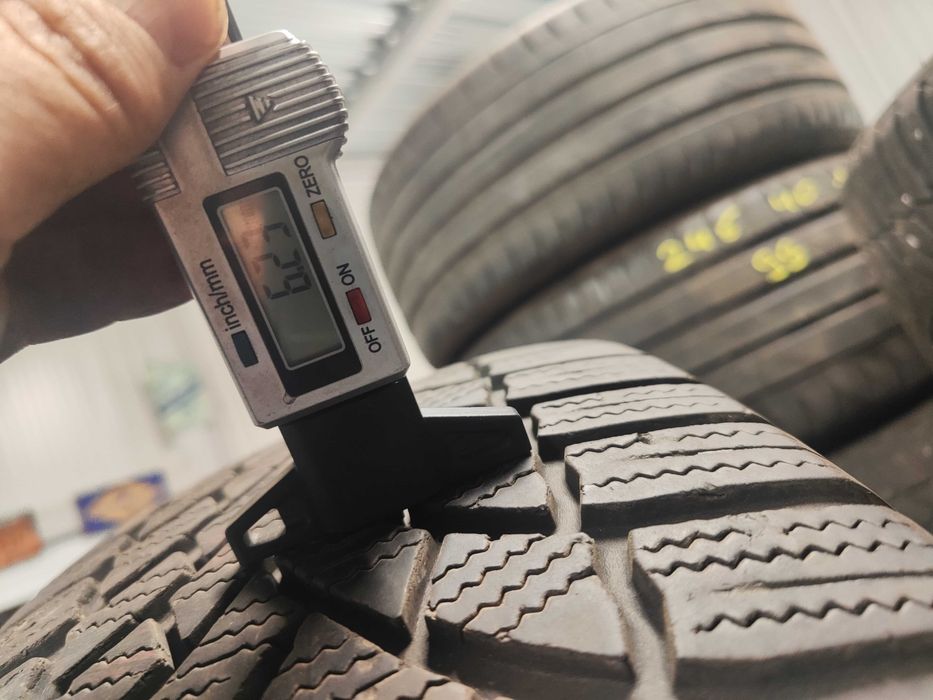 2бр.зимни гуми 215/60/16 Bridgestone
