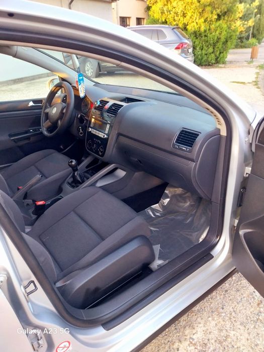 Volkswagen Golf V 1.9TDI 105CP TEAM
