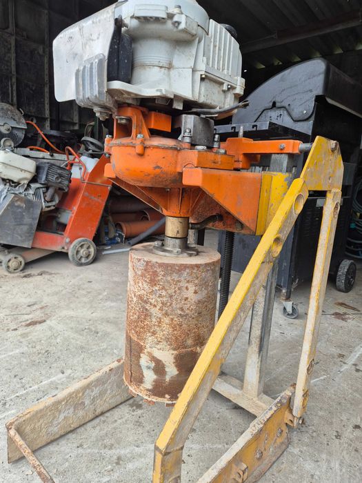 Mașină  de carotare