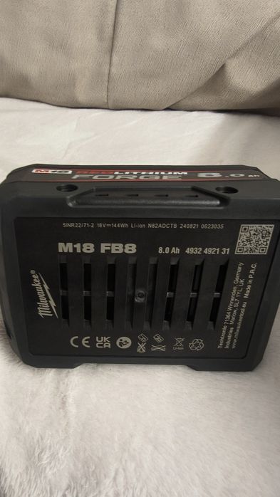 Acumulator Milwaukee M18 8Ah FORGE Nou nefolosit  !