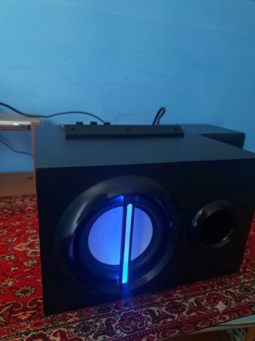 Sistem Audio 2.1 Easy Line Q 600 – Sunet Puternic și Clar (Subwoofer + Sateliți)