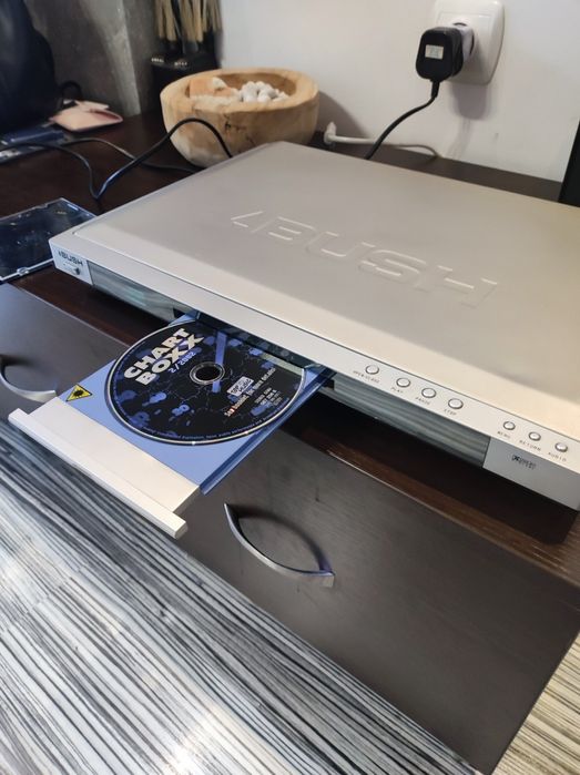 DVD плеар BUSH 2035XI