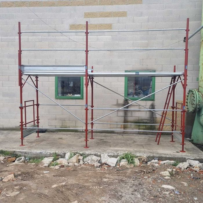 Schela metalica, schela italiana cu pasul de 2,5 m Medias • OLX.ro