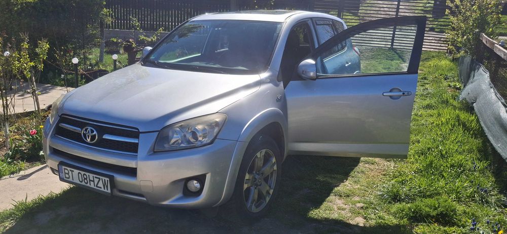 TOYOTA RAV4 2010 — imagine 3