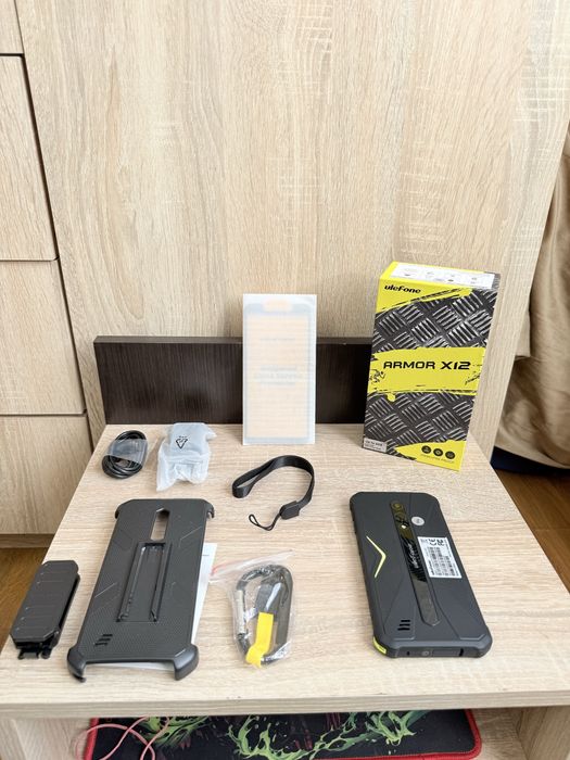 FossiBot F114 - Black