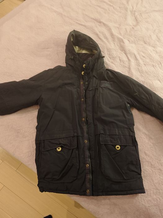 Продается зимняя мужская куртка.