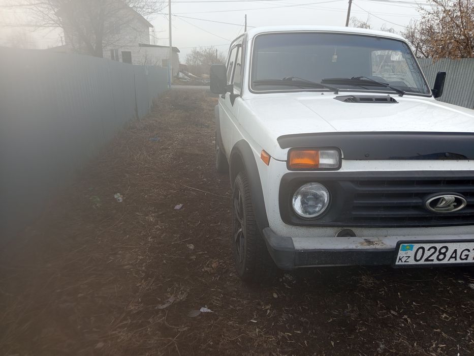 Продам автомобиль нива