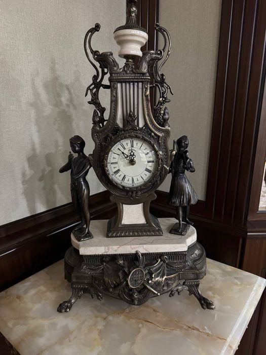 Антикварные каминные часы канделябры из бронзы бронзовые часы годинник