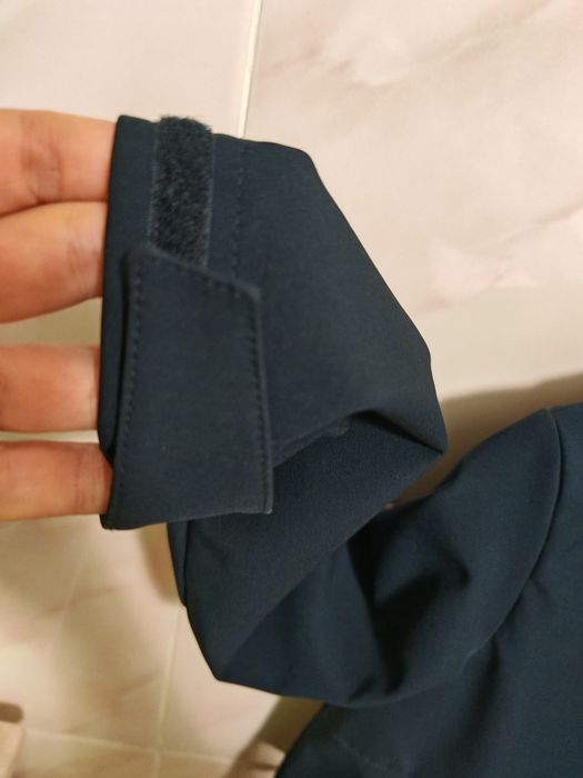 Продам детскую куртку на мальчика