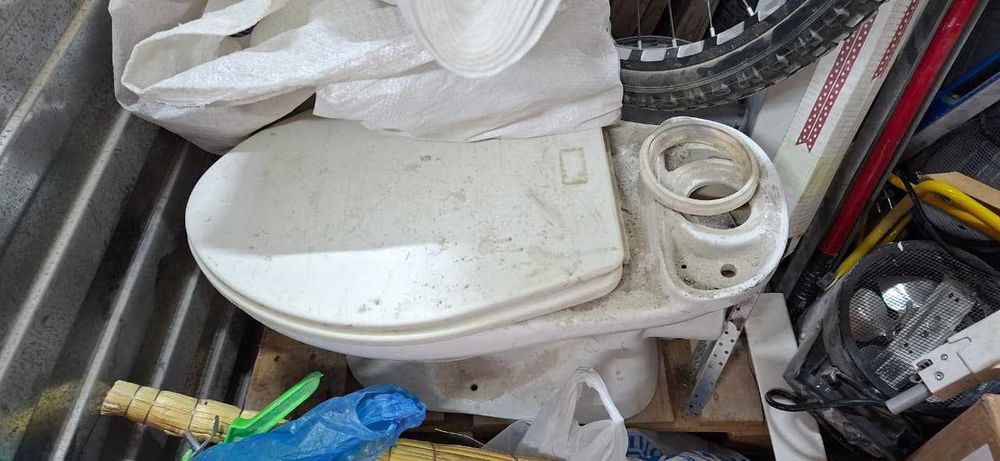 Продам унитаз бу для работчих