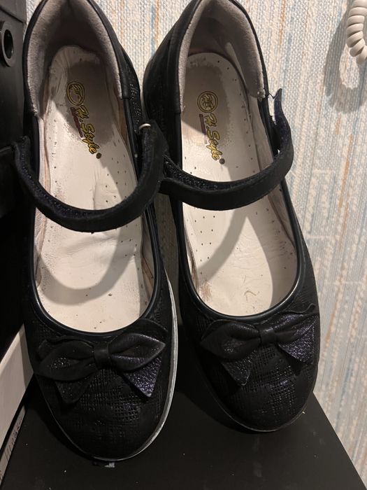 Туфли школьные 39раз.