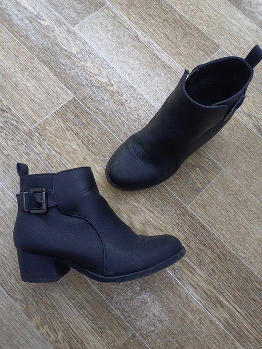 Ботиночки с Америки childrensplace. Размер us 2 ( наш 33,5)