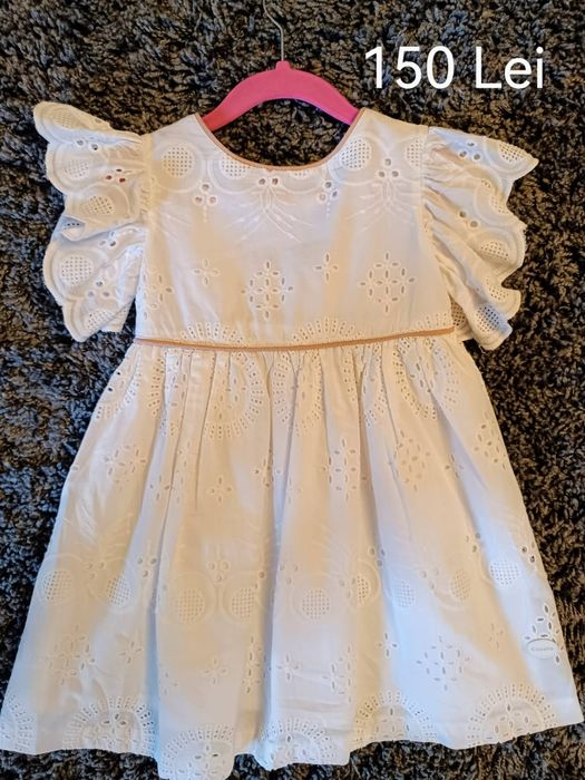 Rochiță pentru fetițe foarte elegantă și frumoasă.