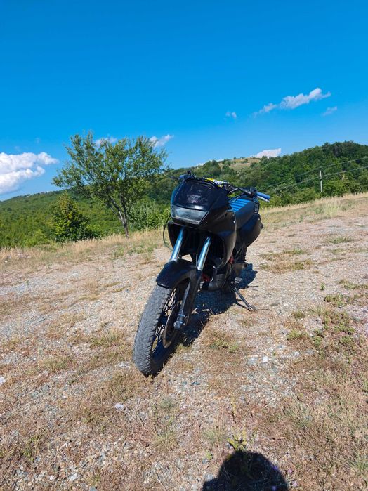 Se vinde Aprilia pegaso 125cc 2t cu 33cp