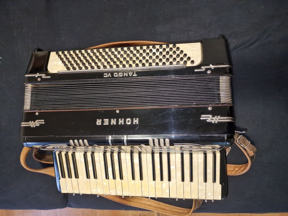 HOHNER Tango  120 basi
