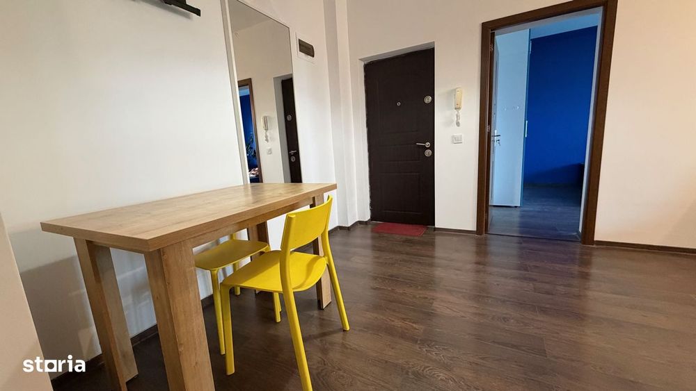Apartament 2 camere, balcon, etaj 4, 72mp