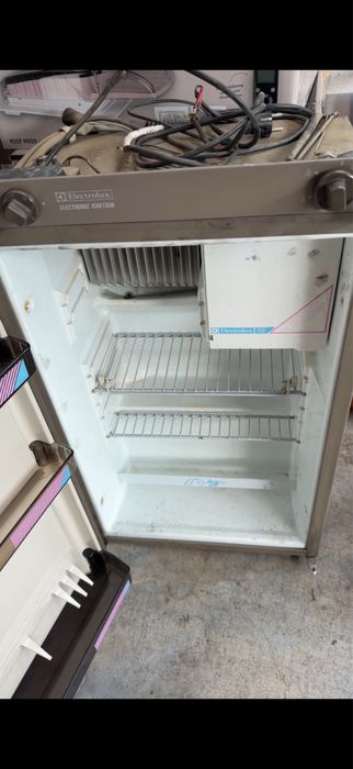 Frigider/Racitor Electrolux 12v  autorulota-rulota