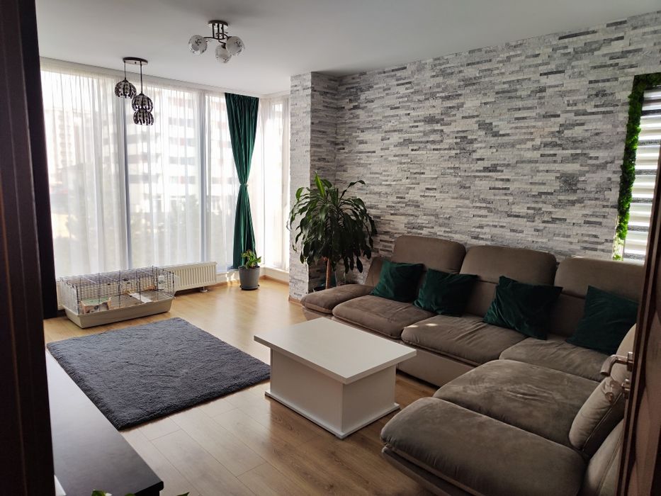 Apartament 3 camere chirie