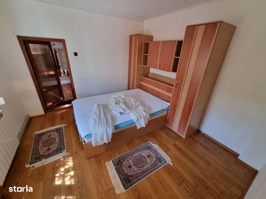 Dacia-  casa cu 5 camere de caramida