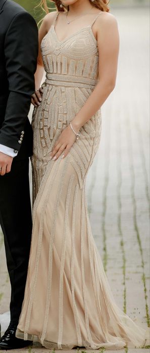 Вечернее платье