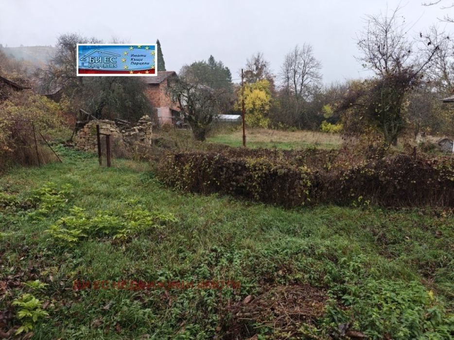 Къща в с. Горни Романци - 50 м²