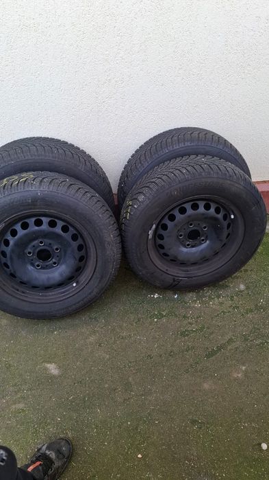 De vânzare cauciucuri de iarna 195/65/R15