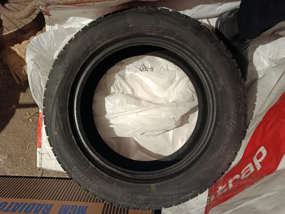 Продам шины зимние