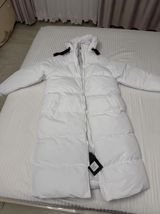 Geaca noua cu eticheta