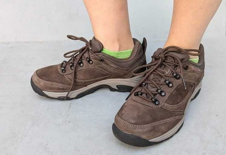 Трекинг обувки New Balance # 37,5