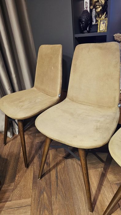 Трапезни столове