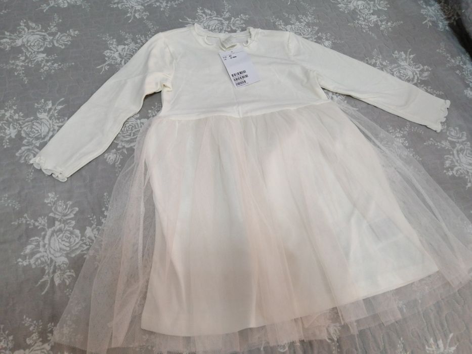 Rochita H&M, noua, marime 86