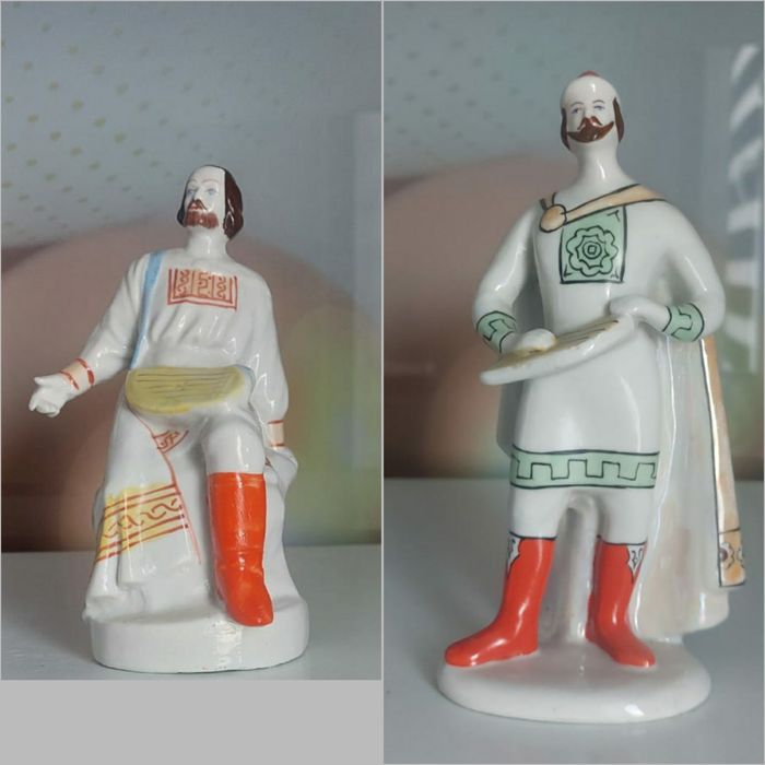 Фарфоровые статуэтки.