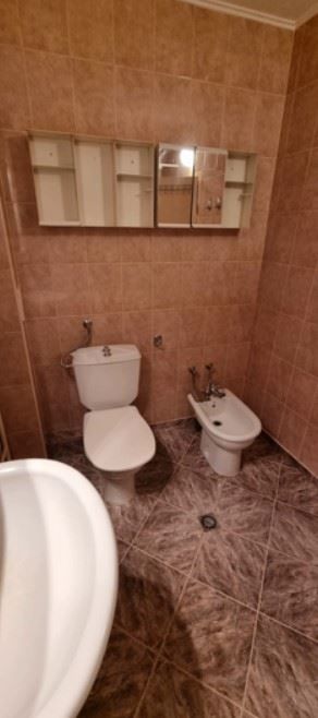 Дава се под наем Многостаен апартамент в София, Борово - 200 кв.м за 1196.97 € - Снимка #9