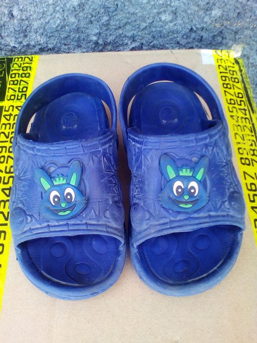 Сандалии на мальчика