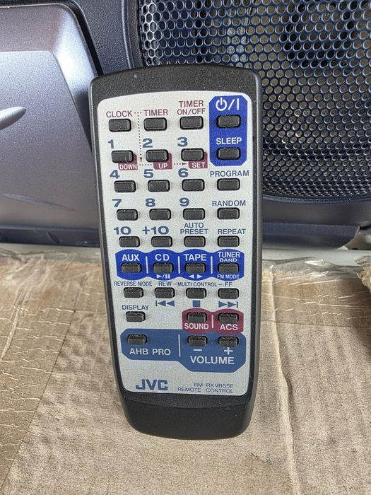 Vand radiocasetofon portabil cu cd  JVC