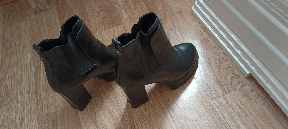 Продам осенние сапожки