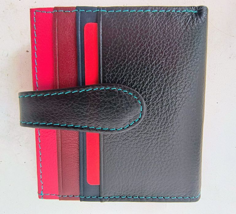 Портфейли GENUNE LEATHER / безплатна доставка/